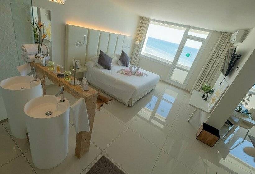オーシャンビュースーペリアールーム, On Hotels Oceanfront - Adults Designed