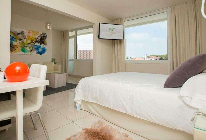 سوییت جونیور, On Hotels Oceanfront - Adults Designed