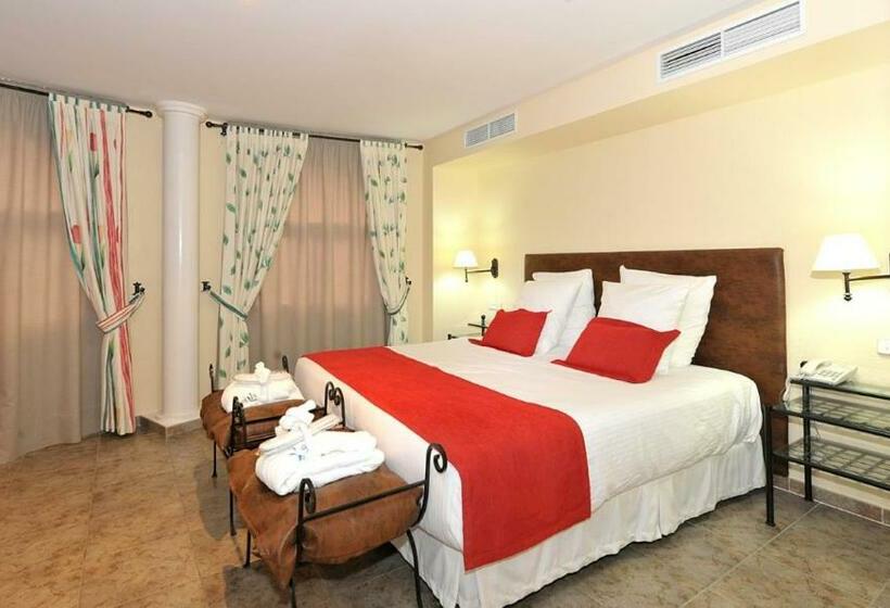 سوییت, Salobreña Suites