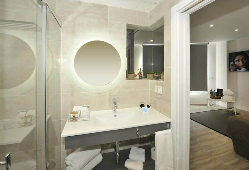 سوییت, Salobreña Suites