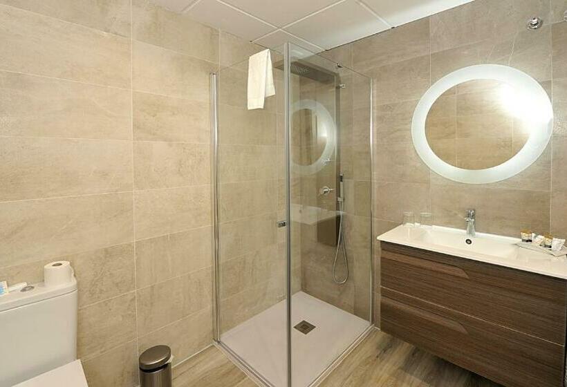 سوییت جونیور با بالکن, Salobreña Suites