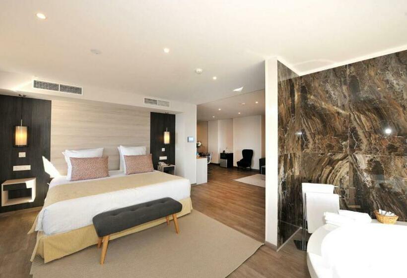 سوییت سوپریور با چشم‌انداز دریا, Salobreña Suites