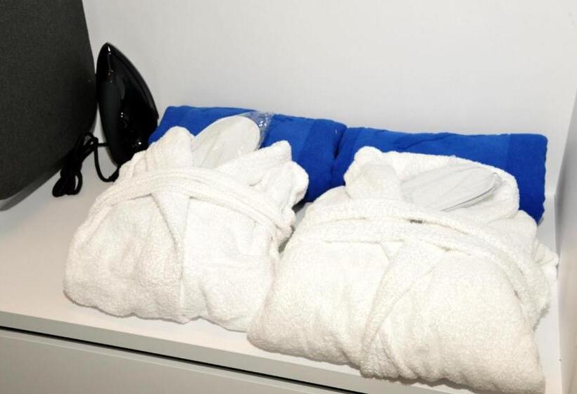سوییت سوپریور با چشم‌انداز دریا, Salobreña Suites