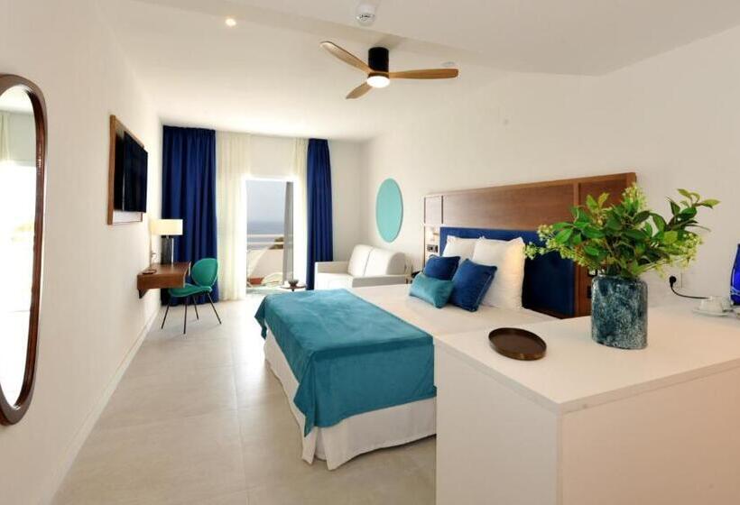 سوییت سوپریور با چشم‌انداز دریا, Salobreña Suites