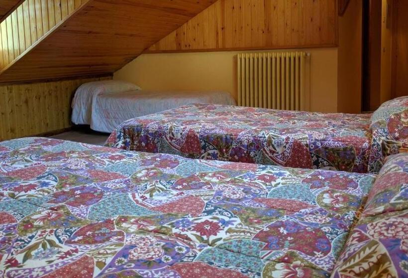 Номер Стандарт Трехместный, Hostal Talabart