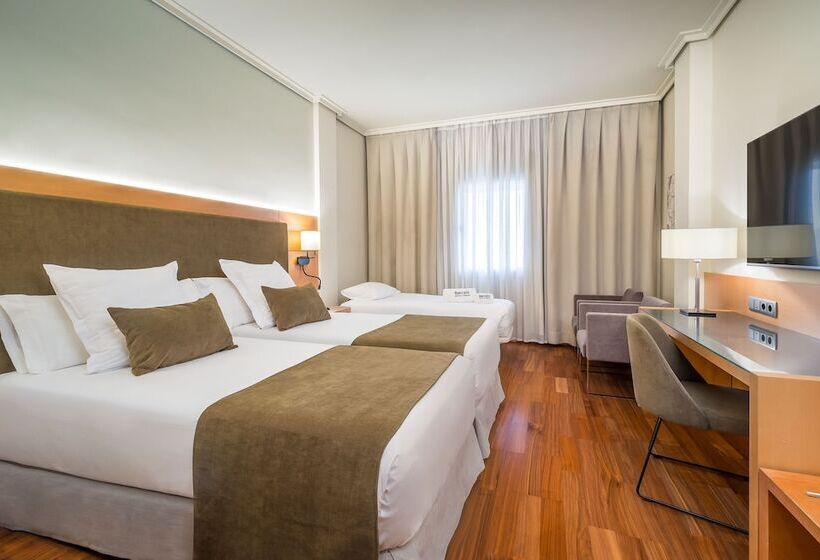اتاق سوپریور سه تخته, Barceló Murcia Siete Coronas