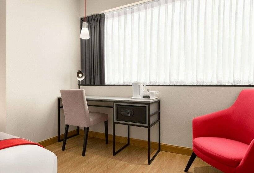 Номер Стандарт, Ramada By Wyndham Madrid Tres Cantos
