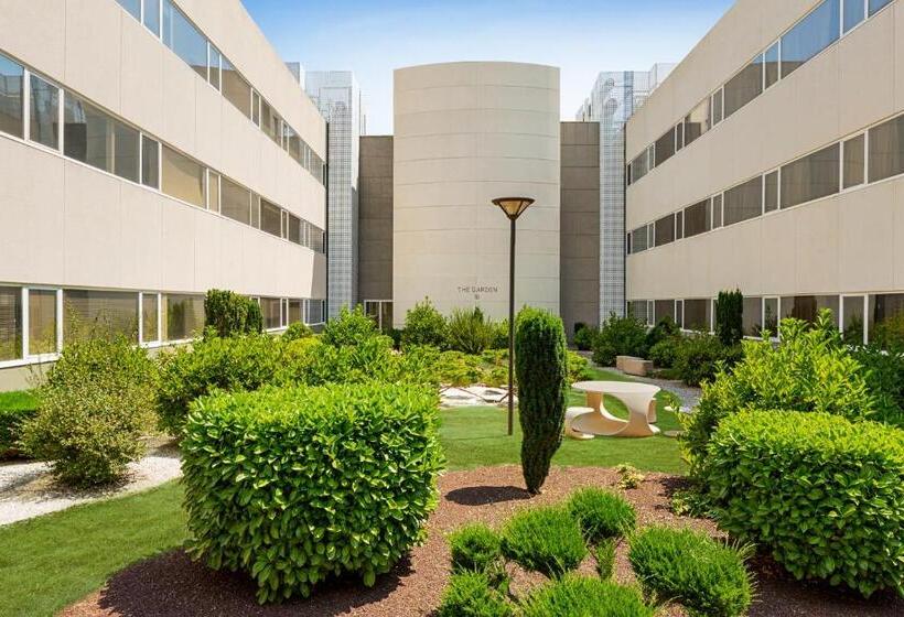 Номер Стандарт, Ramada By Wyndham Madrid Tres Cantos