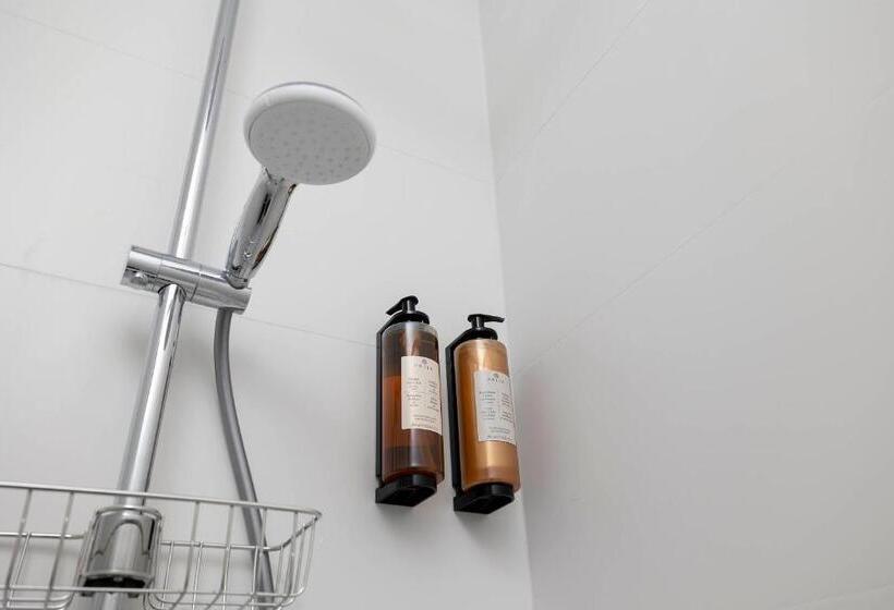 バルコニー付き１ベッドルームアパートメント, Apartamentos Rotilio