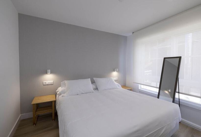 ２ベッドルームアパートメント, Apartamentos Rotilio