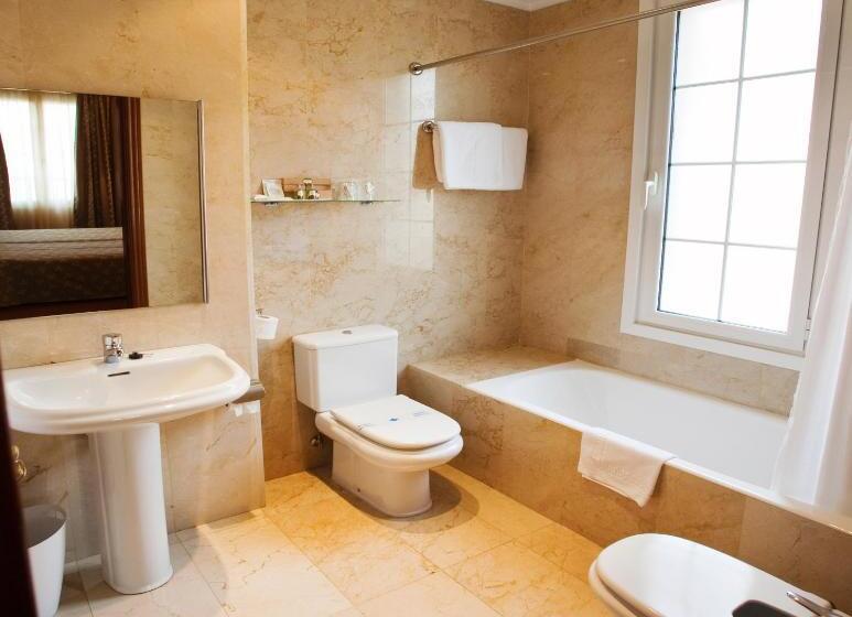 Номер Стандарт, Gernika   Adults Only