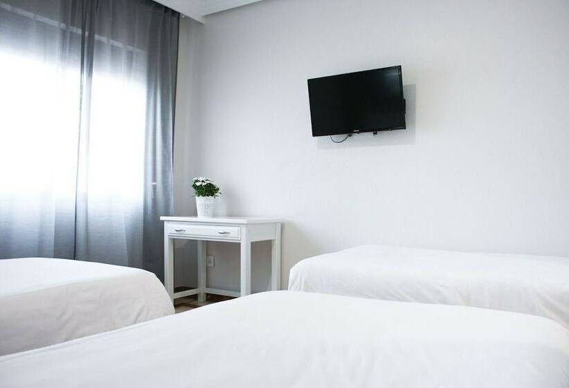 Номер Стандарт Трехместный, Hospedium Hotel Castilla
