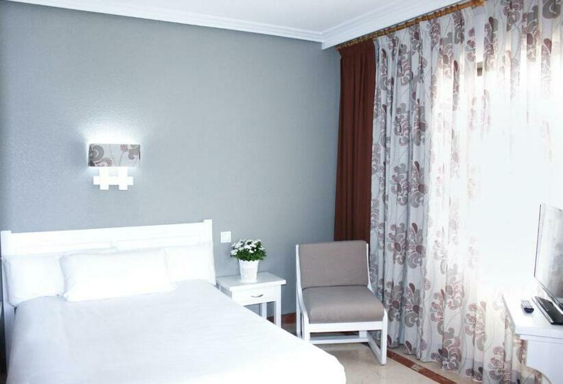 Семейный Номер, Hospedium Hotel Castilla