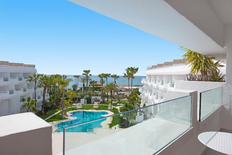 プールビュージュニアスイート, Iberostar Selection Marbella Coral Beach