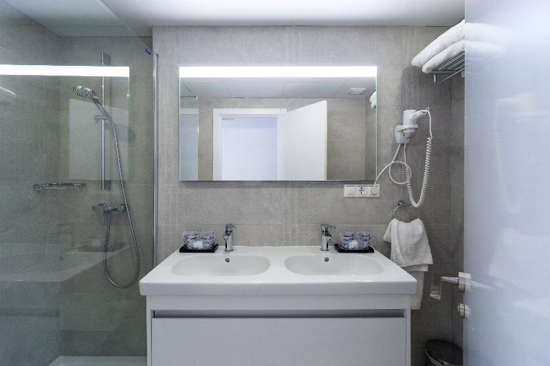 Семейный Номер Superior, Medplaya Hotel Calypso