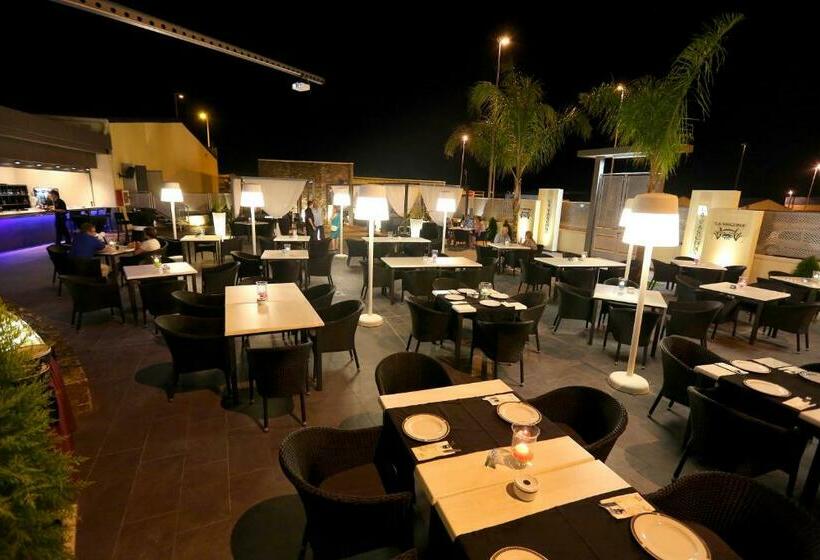 バスタブ付きスーペリアールーム, Hospedium Hotel Triana