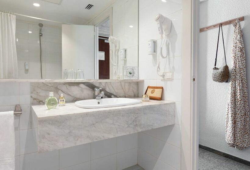 Quarto Estandar, Prestige Goya Park