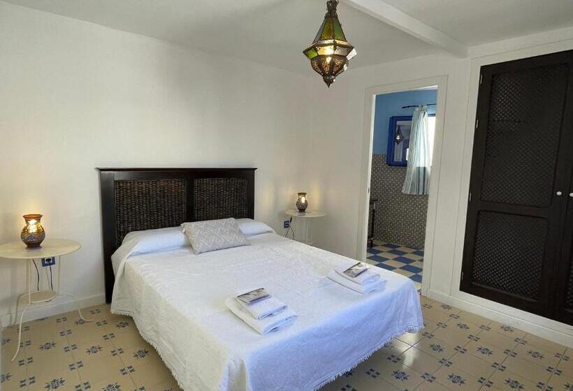 Номер Superior, Antilla Riad