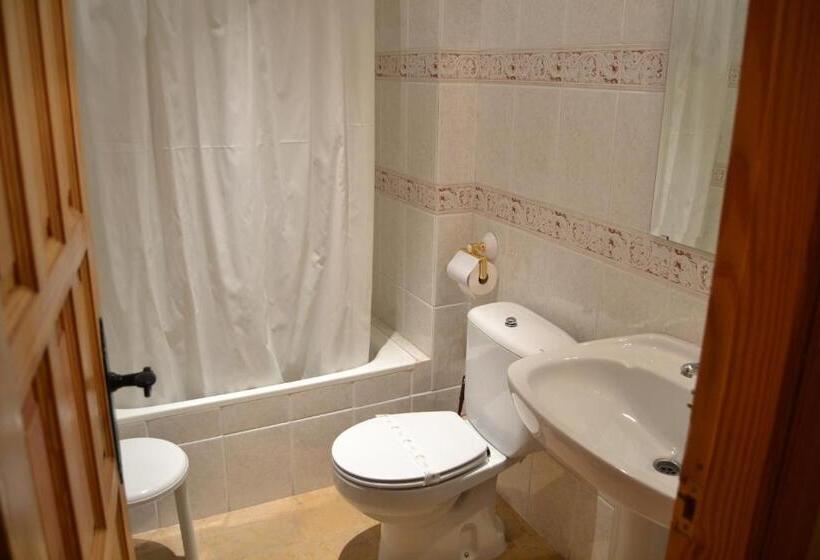 Номер Стандарт Индивидуальный, Hostal Los Claveles
