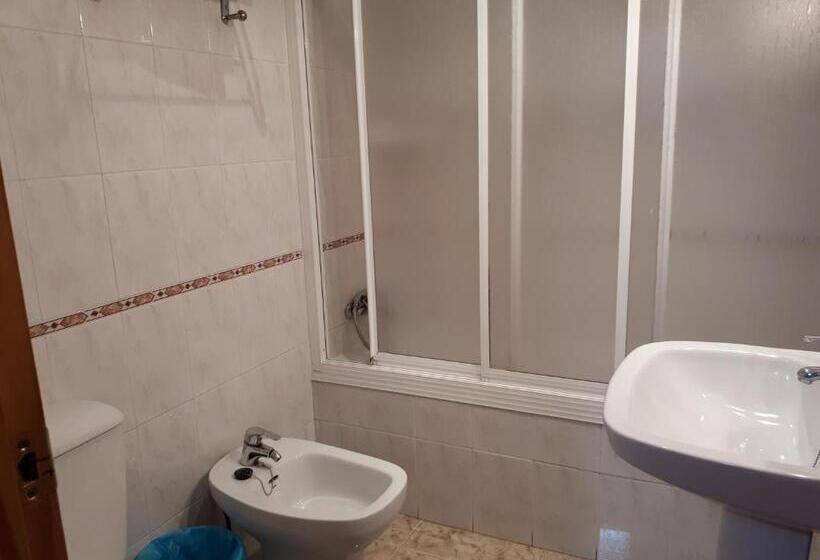 4인용 스탠다드 룸, Hostal Julio