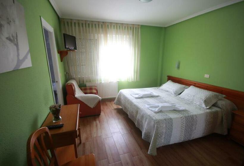 Номер Стандарт, Hostal Sanpatiel