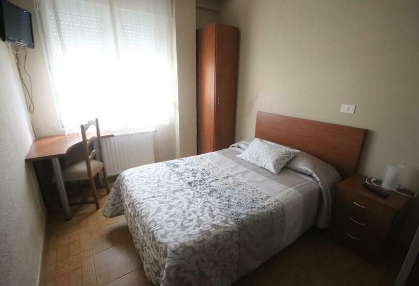 Номер Стандарт, Hostal Sanpatiel