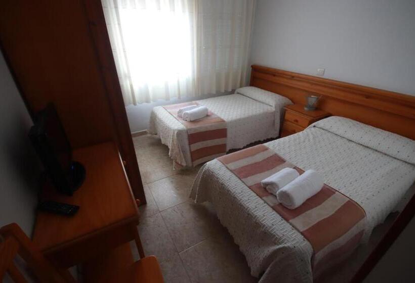 Номер Стандарт, Hostal Sanpatiel