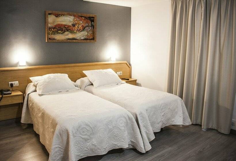 Номер Стандарт, Nest Style Santiago