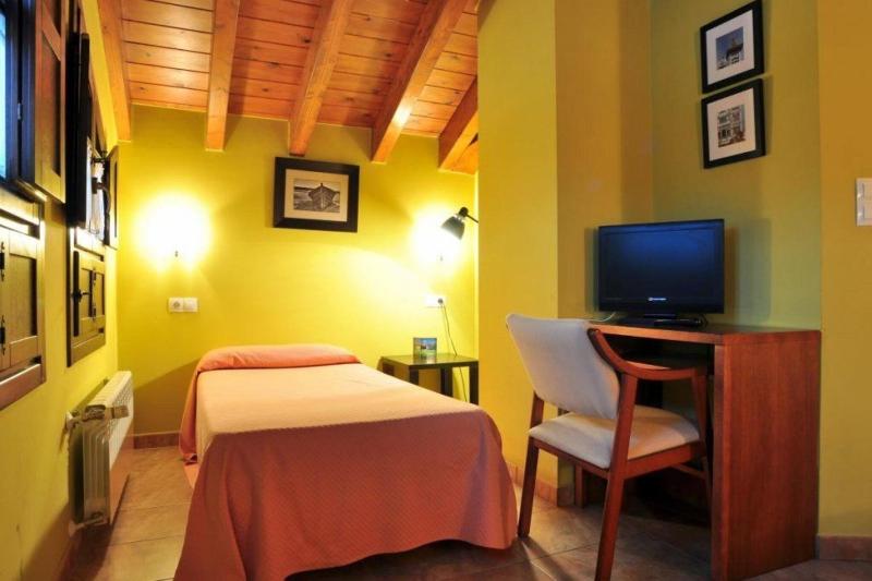 Quarto Triplo Superior, Hostal Europa