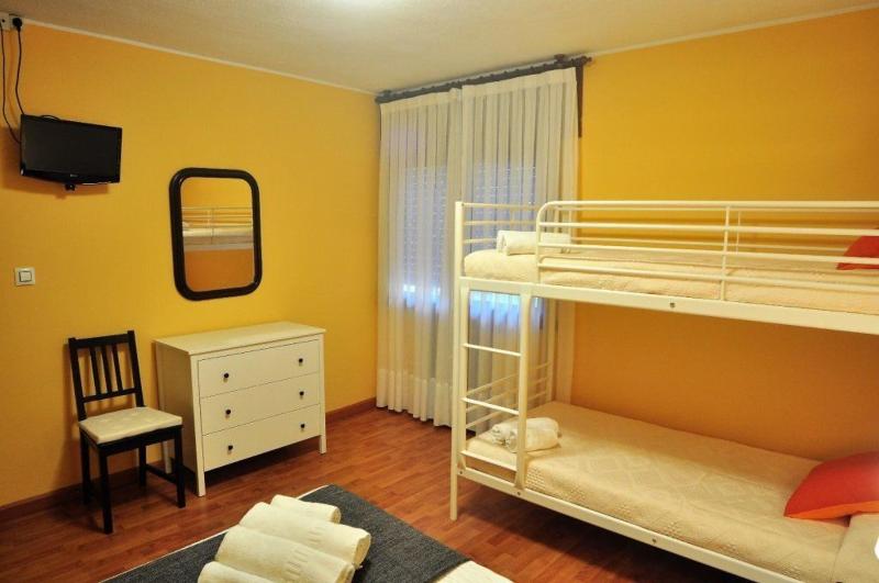 スタンダードトリプルルーム, Hostal Europa