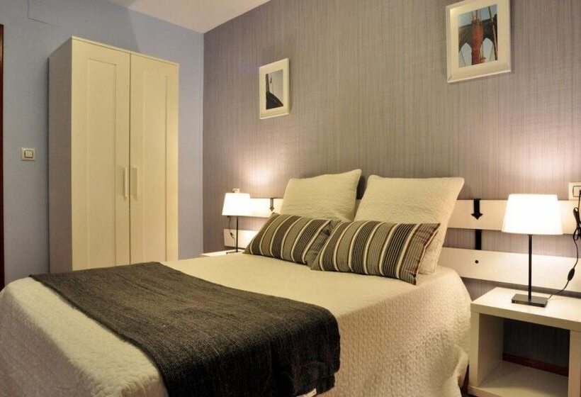 Quarto Estandar Individual, Hostal Europa