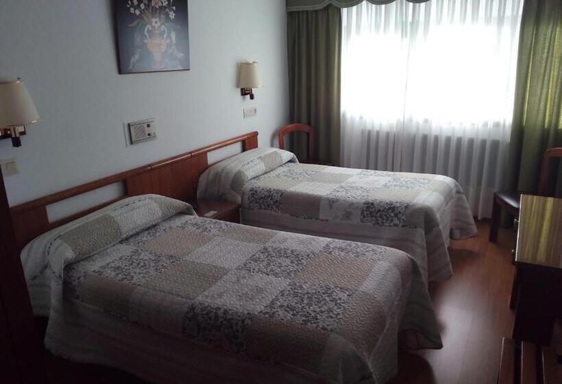 스탠다드 룸, Hostal Palas