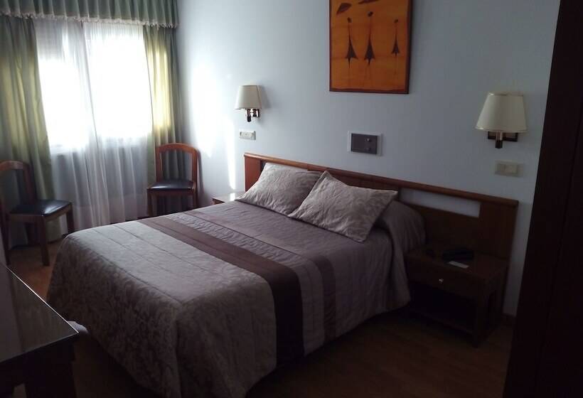 스탠다드 룸, Hostal Palas