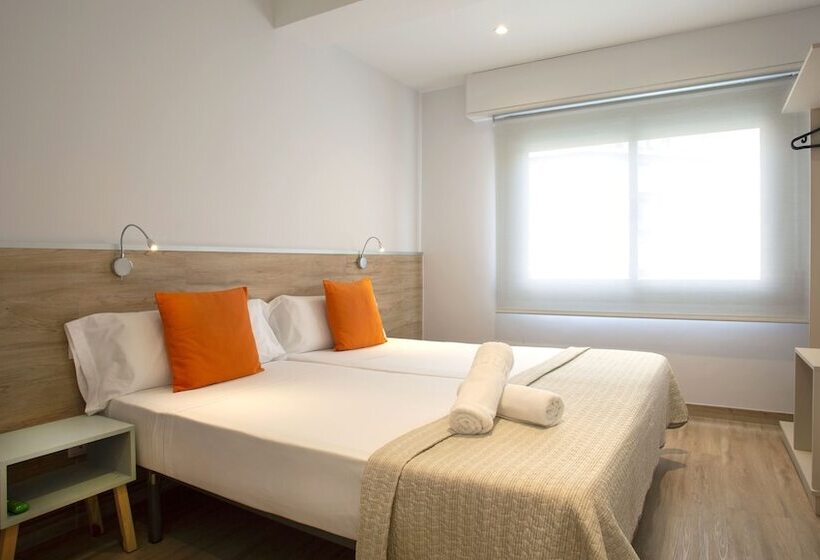 اتاق سوپریور, Hostal Sans