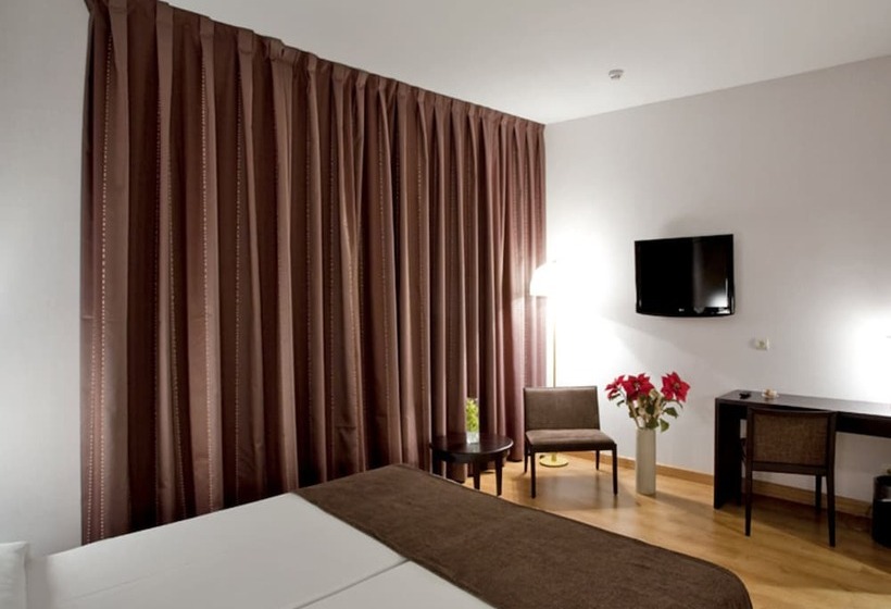 Номер Стандарт, Hostal Carlos Iii