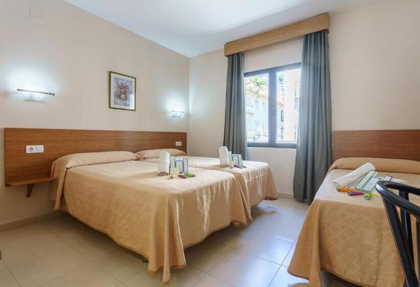 غرفة كومفورت ثلاثية, Hostal Costabella Powered By Faro Homes