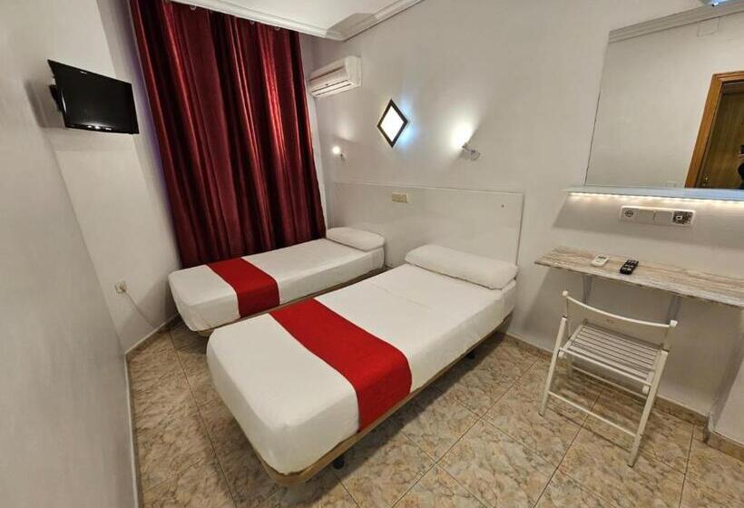 Habitación Estándar, Hostal Las Vegas