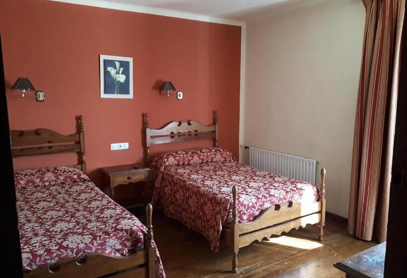 Номер Стандарт, Hostal Ayestaran I