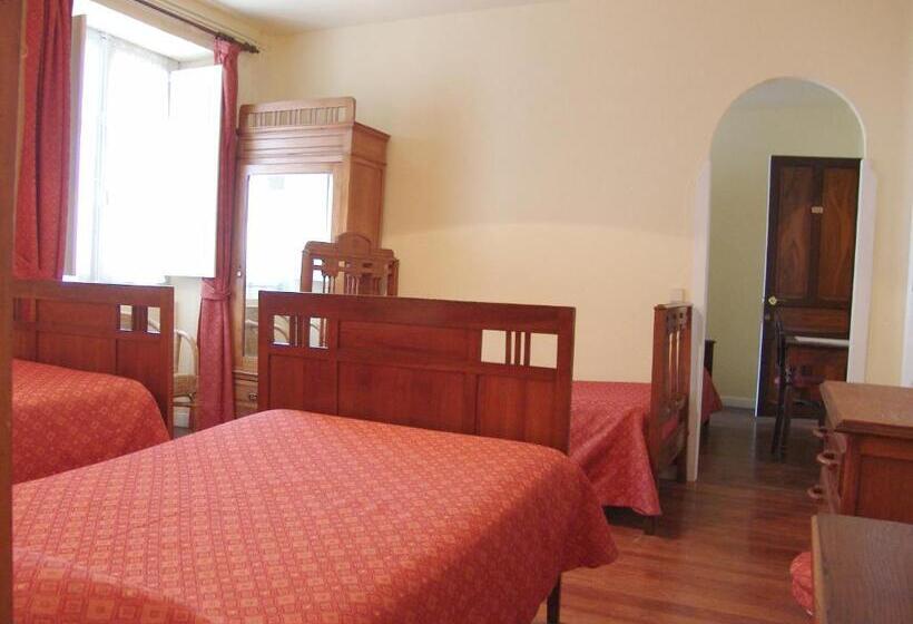 Номер Стандарт Трехместный, Hostal Ayestaran I