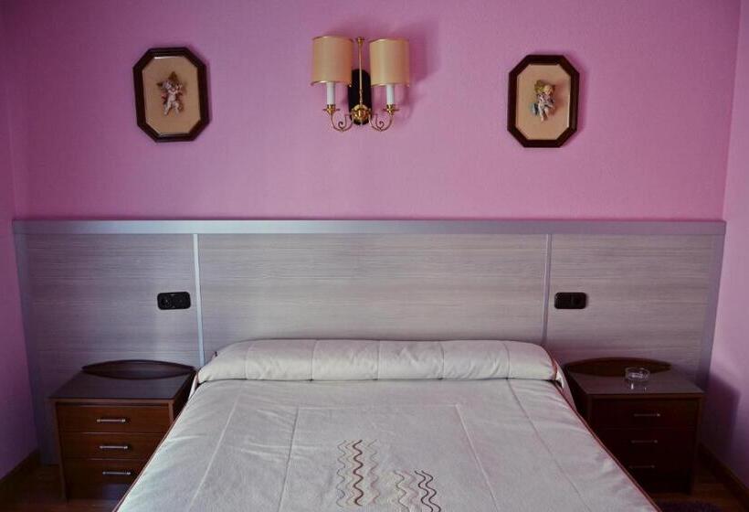 Номер Стандарт, Hostal La Corte
