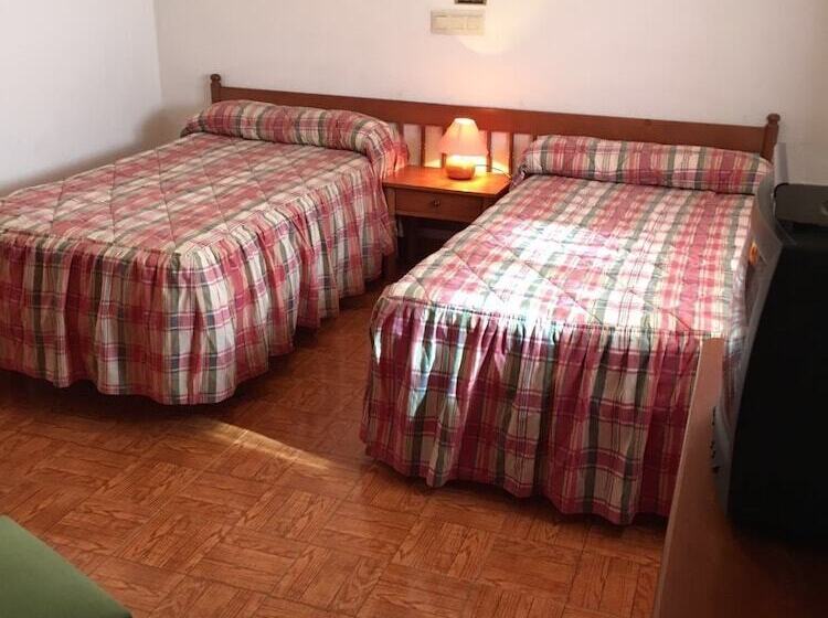 Номер Стандарт, Hostal Los Chopos