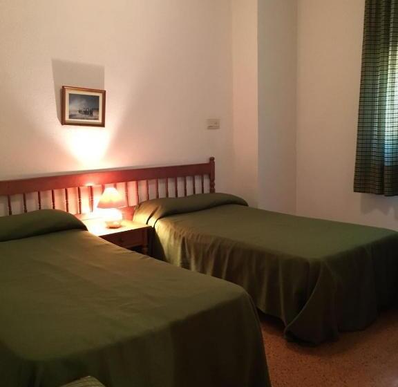 Номер Стандарт, Hostal Los Chopos