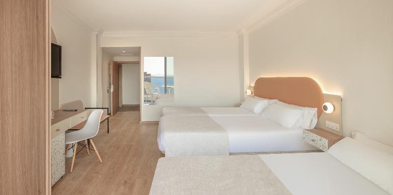 Quarto Triplo Deluxe Vista Mar, Rh Victoria & Spa