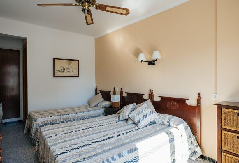 Номер Стандарт Трехместный, Mallorca Boutique