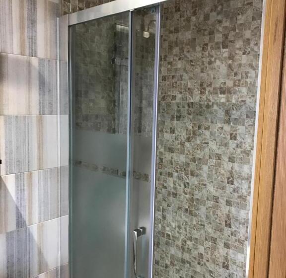 스탠다드 트리플 룸 테라스, Hostal Juli