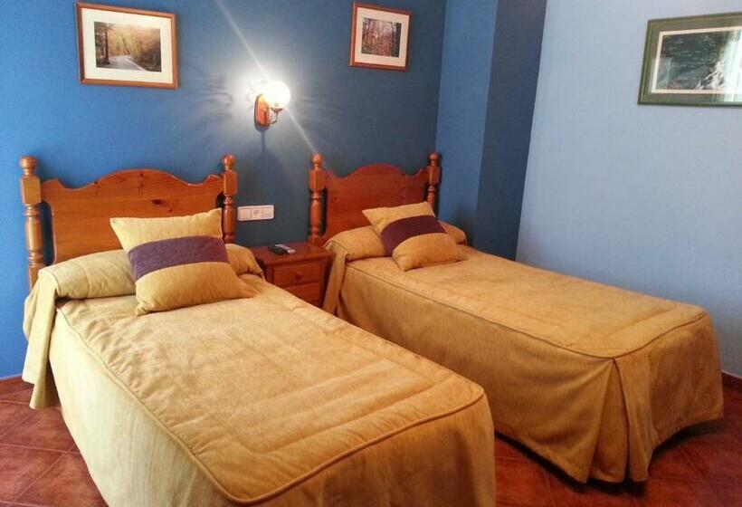 Номер Стандарт, Hostal Restaurante Asador Pañart