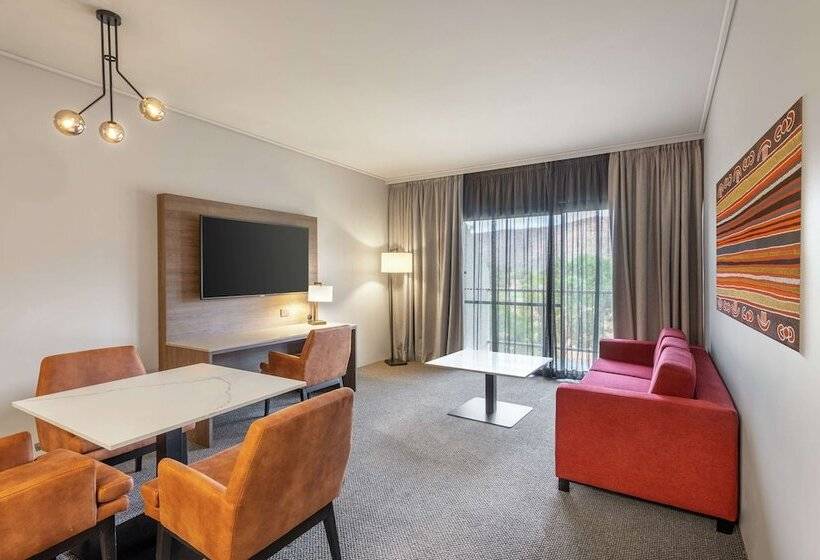 سوئیت جونیور با چشم‌انداز کوهستان, Doubletree By Hilton Alice Springs