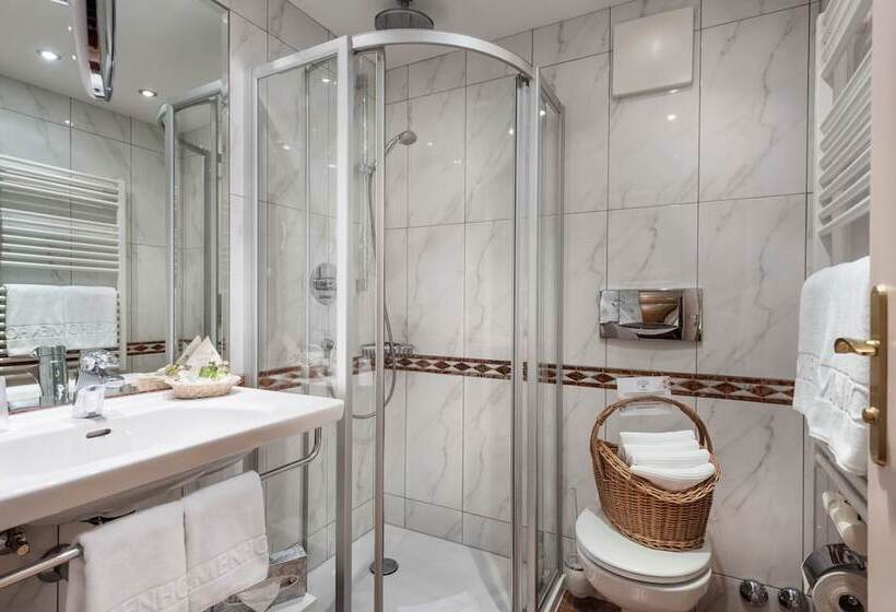 اتاق کلاسیک, Norica   Thermenhotels Gastein Mit Dem Bademantel Direkt In Die Therme