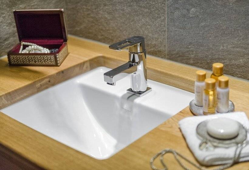 Suíte, Norica   Thermenhotels Gastein Mit Dem Bademantel Direkt In Die Therme