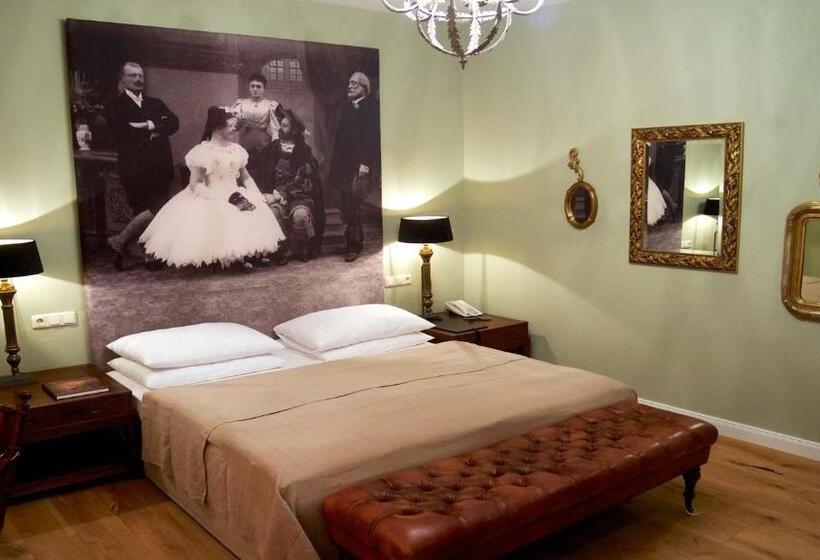 اتاق استاندارد با چشم‌انداز دریاچه, Strandhotel Margaretha